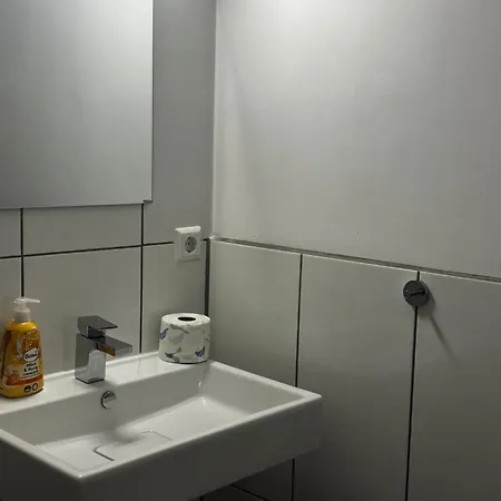 Monteur Boardinghouse Workhomes Zuffenhausen 3* شتوتغارت