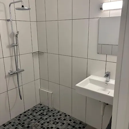 Pensjonat Monteur Boardinghouse Workhomes Zuffenhausen