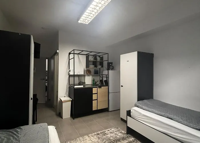 Monteur Boardinghouse Workhomes Zuffenhausen 3* Stoccarda