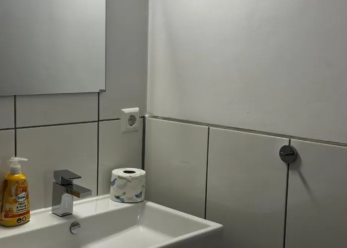 Monteur Boardinghouse Workhomes Zuffenhausen 3* Stoccarda