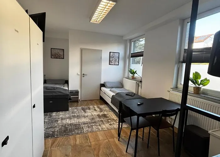 Monteur Boardinghouse Workhomes Zuffenhausen