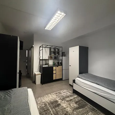 Monteur Boardinghouse Workhomes Zuffenhausen 3* Штутгарт