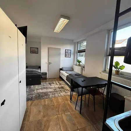 Monteur Boardinghouse Workhomes Zuffenhausen